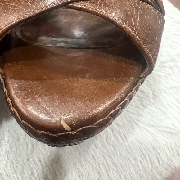 Prada - Picture 6 of 13